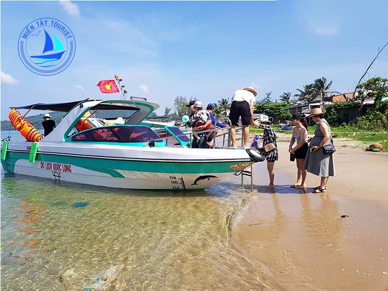 Thuê cano đi 4 đảo Phú Quốc