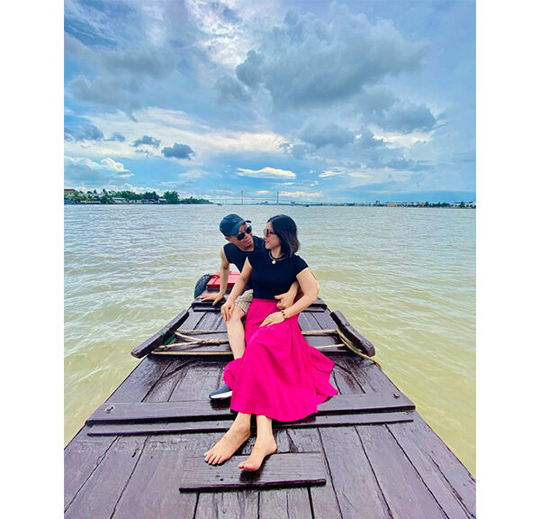 tham quan bến Ninh Kiều