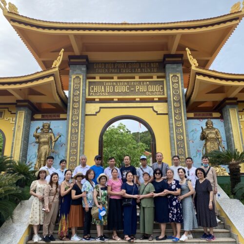 THAM QUAN NÉT TRUYỀN THỐNG  PHÍA NAM ĐẢO